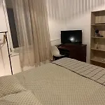 Large Duplex Near Luxembourg Διαμέρισμα *