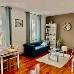 Διαμέρισμα Large Duplex Near Luxembourg *