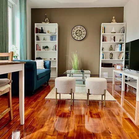 Large Duplex Near Luxembourg