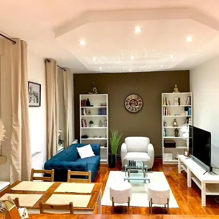 Large Duplex Near Luxembourg Apartment