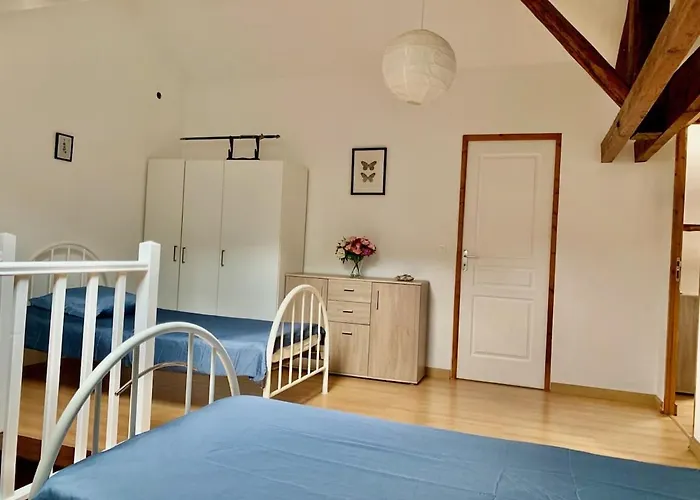 דירה Large Duplex Near Luxembourg *