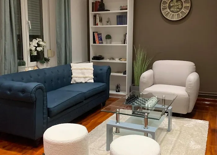 דירה Large Duplex Near Luxembourg *