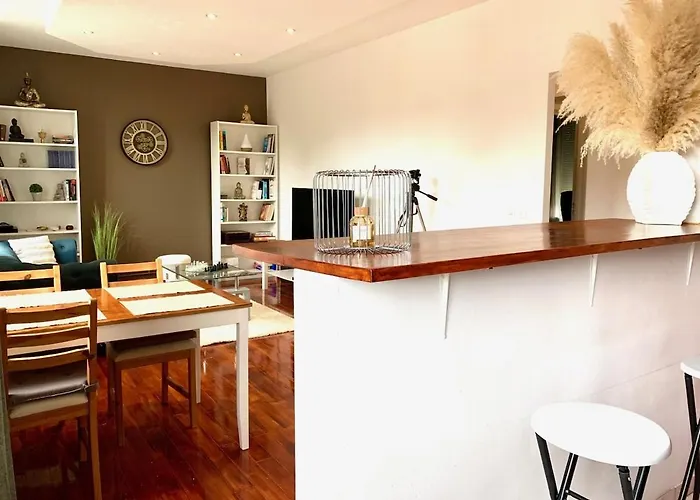 Large Duplex Near Luxembourg * לונווי